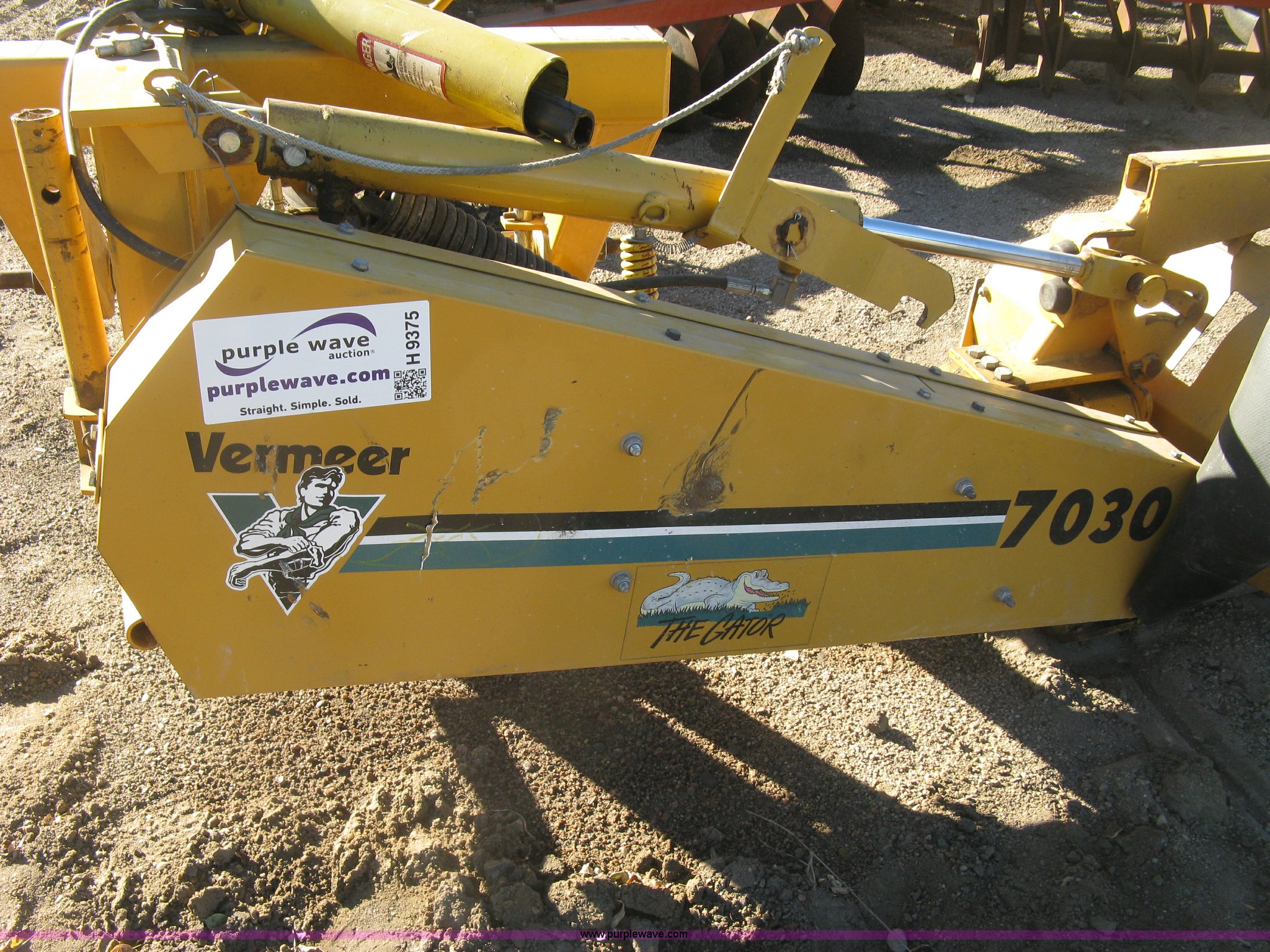 Vermeer 7030 disc mower in Kinsley, KS Item H9375 sold Purple Wave