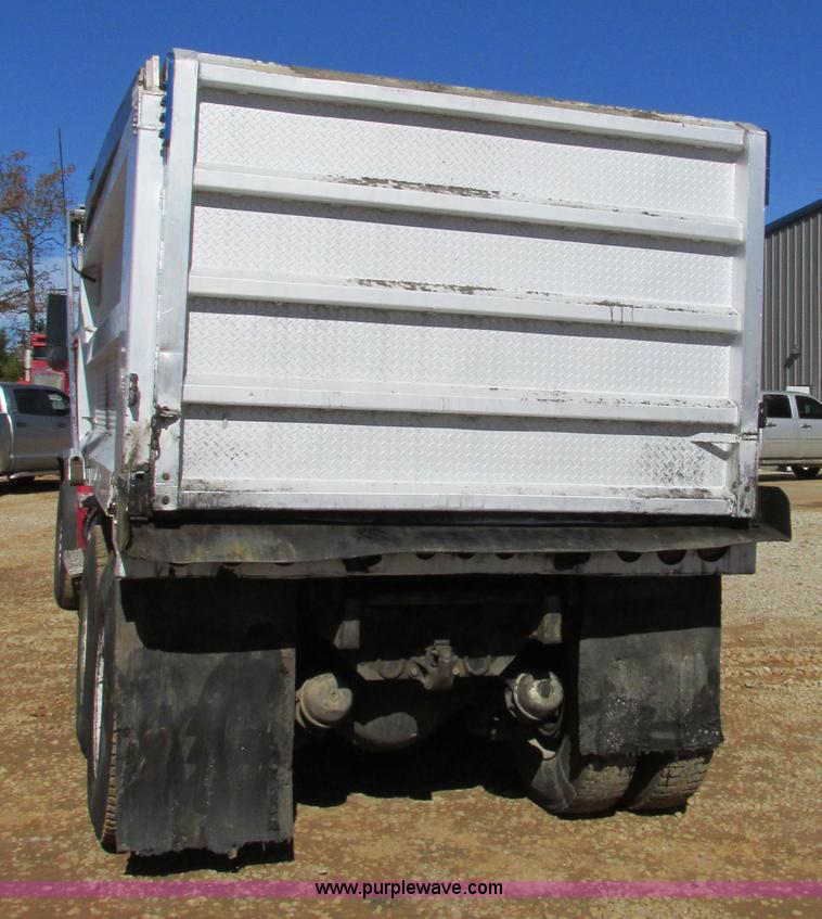 image for item AW9864 1999 Freightliner FL112 dump truck