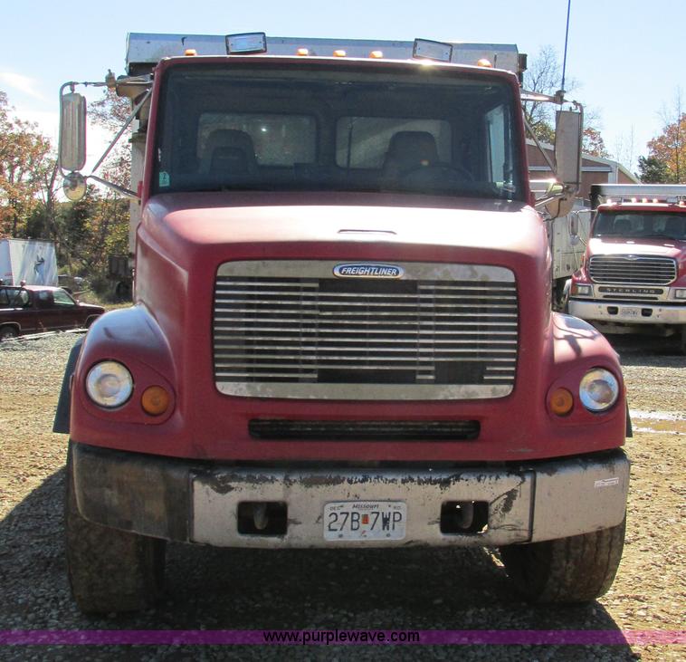 image for item AW9864 1999 Freightliner FL112 dump truck