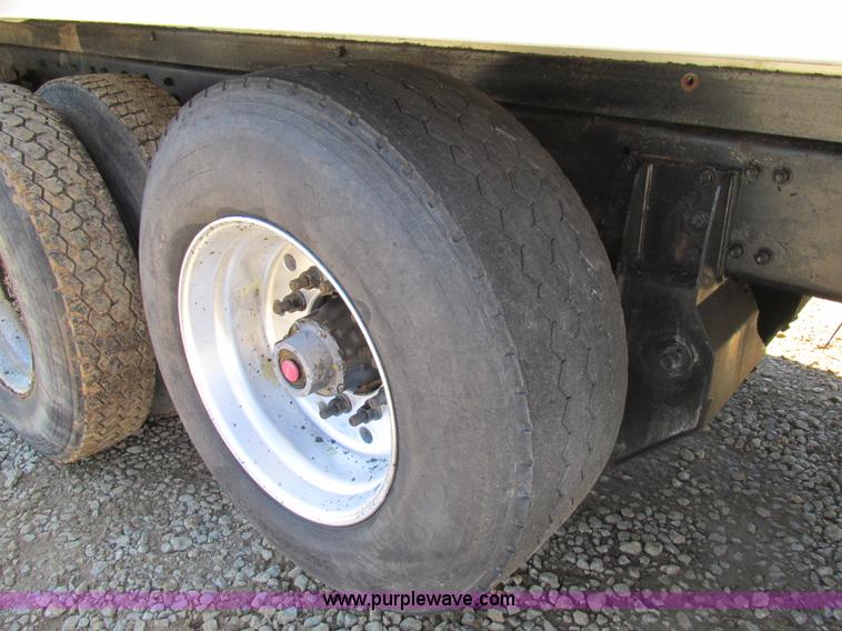 image for item AW9864 1999 Freightliner FL112 dump truck