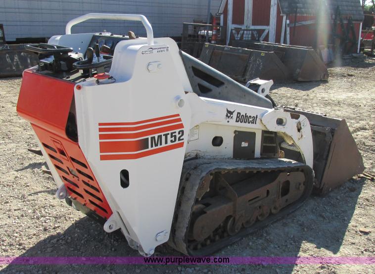 image for item AW9870 2003 Bobcat MT52 compact track loader