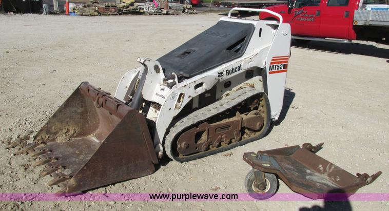 image for item AW9870 2003 Bobcat MT52 compact track loader