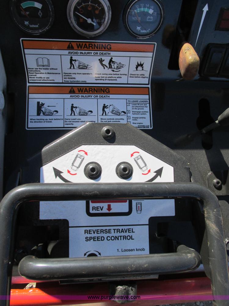 image for item AW9870 2003 Bobcat MT52 compact track loader