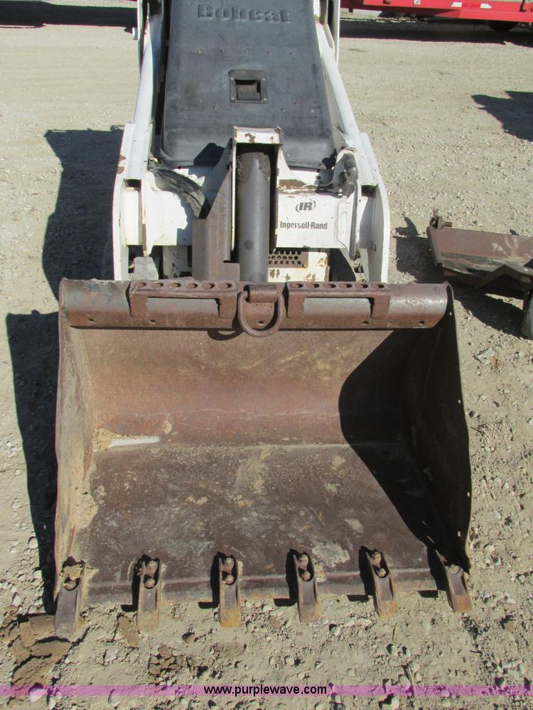 image for item AW9870 2003 Bobcat MT52 compact track loader