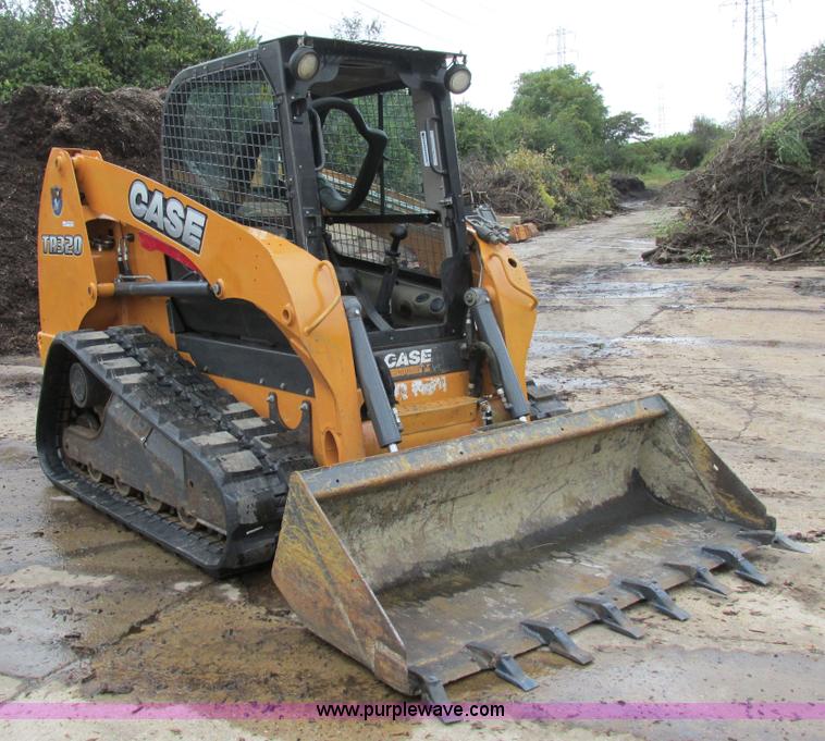 image for item AW9871 2012 Case TR320 skid steer
