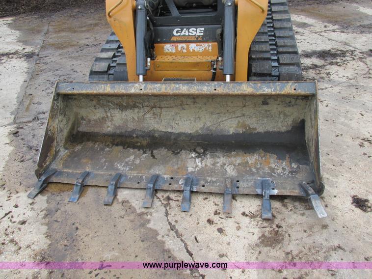 image for item AW9871 2012 Case TR320 skid steer
