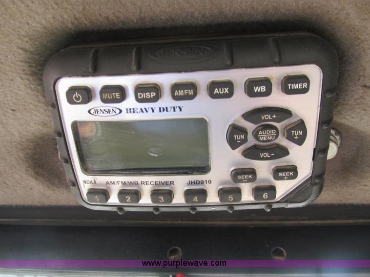 image for item AW9871 2012 Case TR320 skid steer