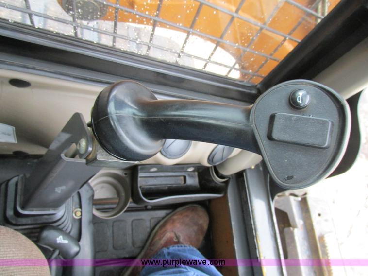 image for item AW9871 2012 Case TR320 skid steer