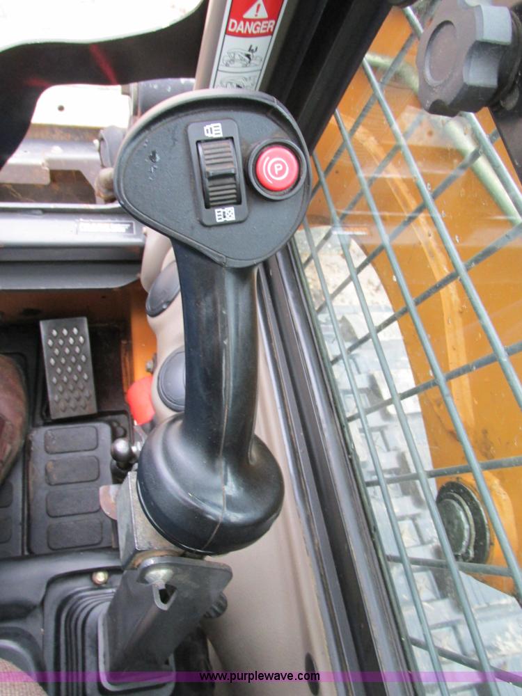 image for item AW9871 2012 Case TR320 skid steer