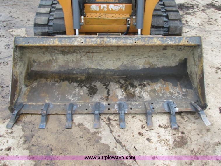 image for item AW9871 2012 Case TR320 skid steer