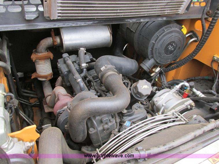 image for item AW9871 2012 Case TR320 skid steer