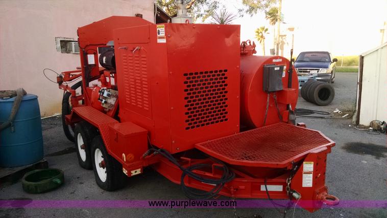 image for item AY9486 2008 Crafco Magnum spray injection patcher