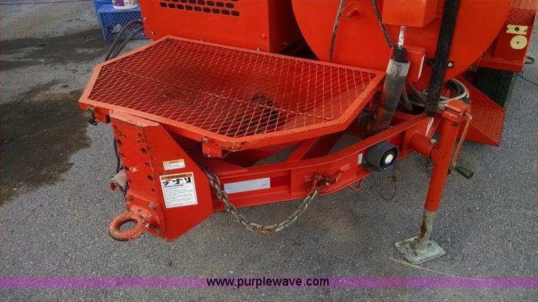 image for item AY9486 2008 Crafco Magnum spray injection patcher