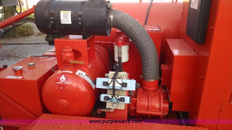 image for item AY9486 2008 Crafco Magnum spray injection patcher