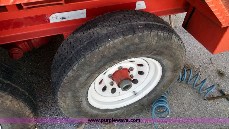 image for item AY9486 2008 Crafco Magnum spray injection patcher