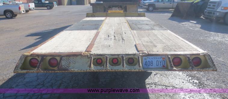 image for item D2178 1981 Eager Beaver 10TXT tilt deck trailer