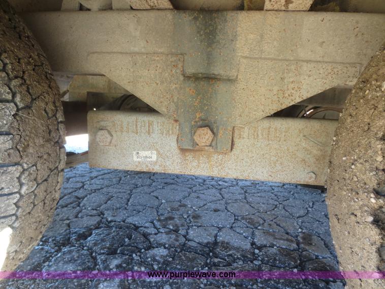 image for item D2178 1981 Eager Beaver 10TXT tilt deck trailer