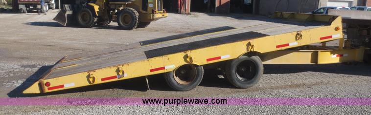 image for item D2178 1981 Eager Beaver 10TXT tilt deck trailer