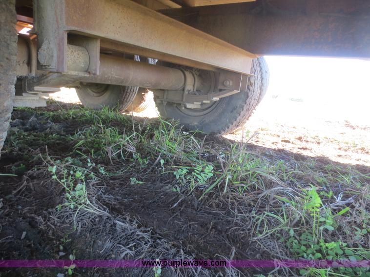 image for item D2194 1982 Belshe T-8 equipment trailer