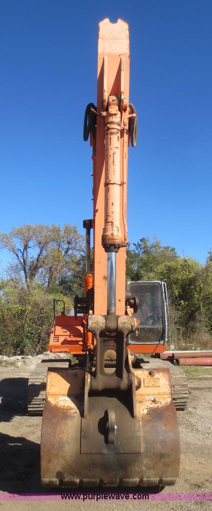 image for item D2199 2001 Hitachi EX330LC-5 excavator