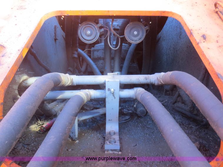 image for item D2199 2001 Hitachi EX330LC-5 excavator