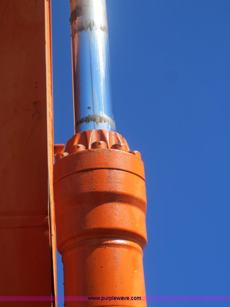 image for item D2199 2001 Hitachi EX330LC-5 excavator