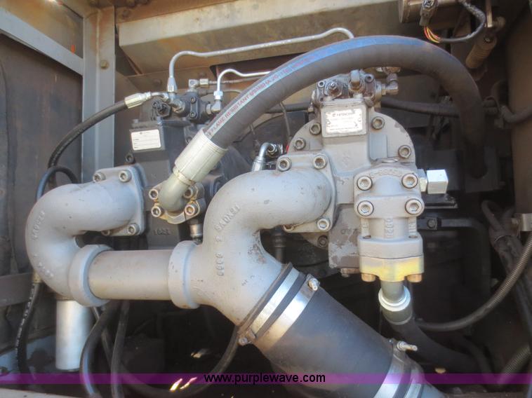 image for item D2199 2001 Hitachi EX330LC-5 excavator