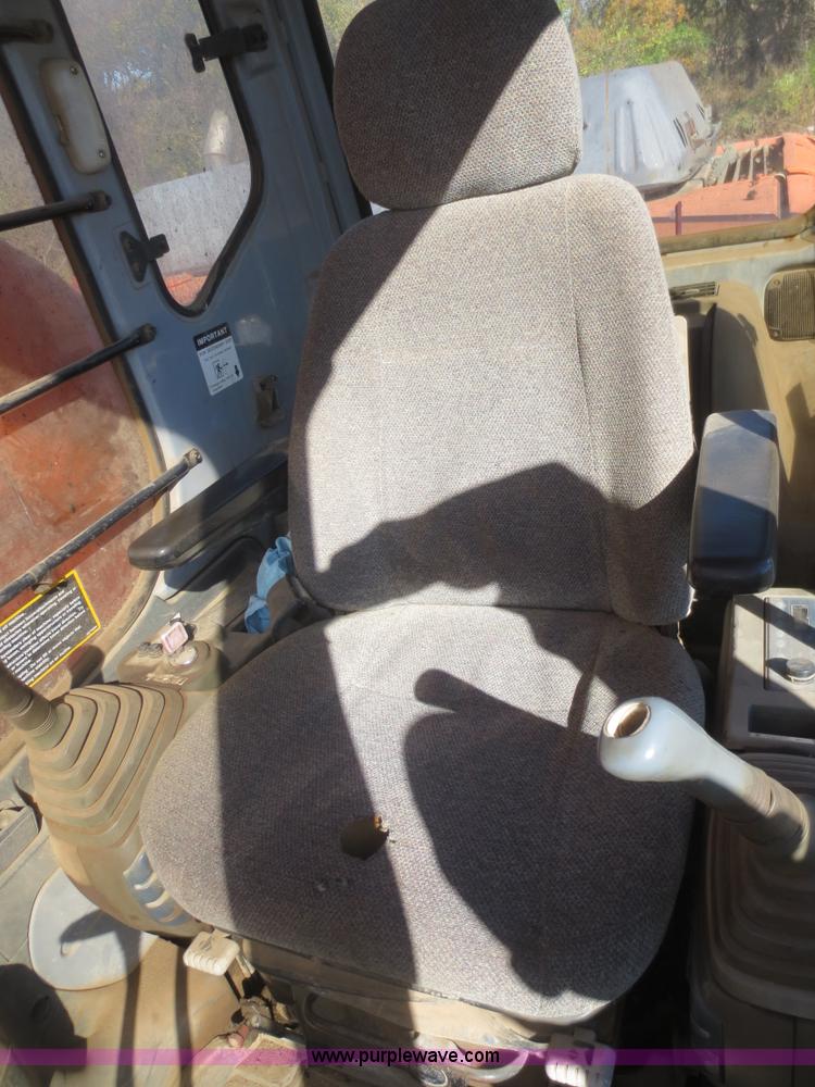 image for item D2199 2001 Hitachi EX330LC-5 excavator