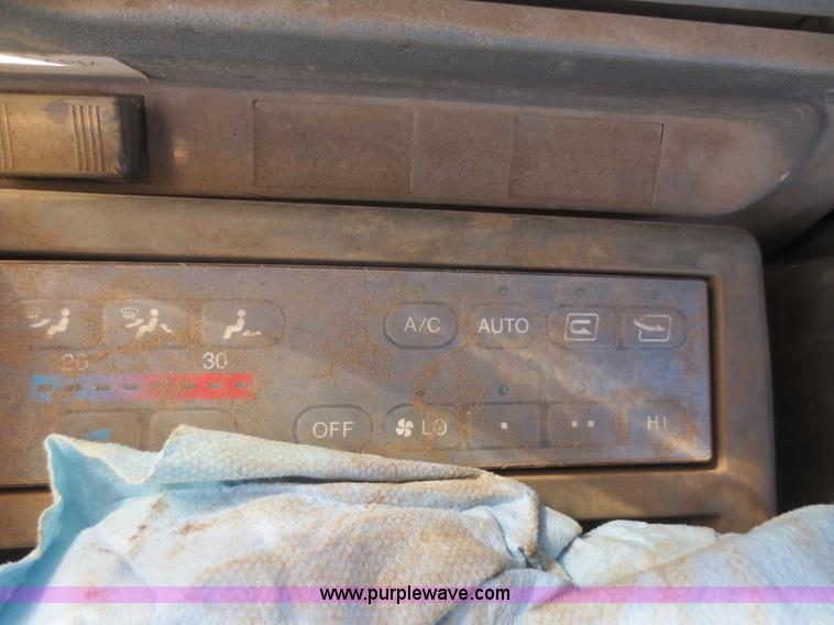 image for item D2199 2001 Hitachi EX330LC-5 excavator