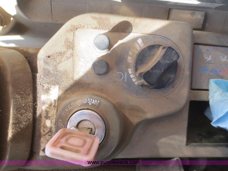 image for item D2199 2001 Hitachi EX330LC-5 excavator