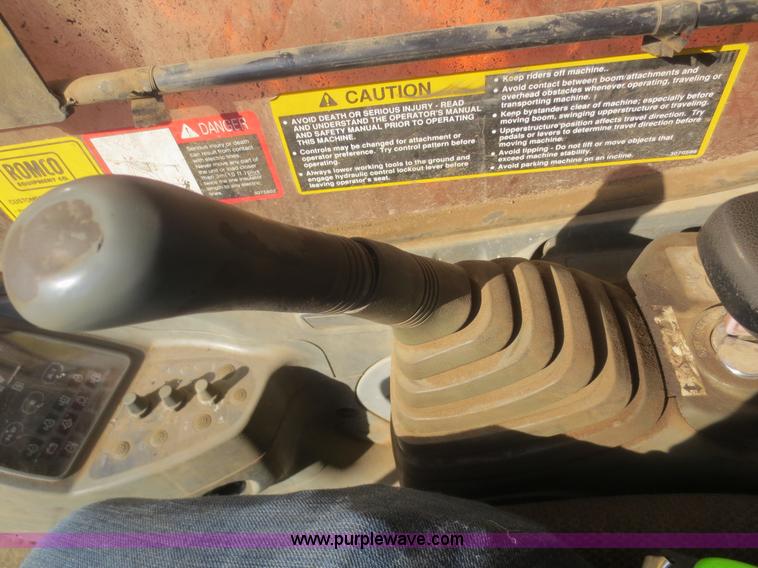 image for item D2199 2001 Hitachi EX330LC-5 excavator