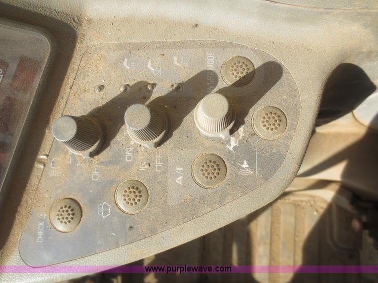 image for item D2199 2001 Hitachi EX330LC-5 excavator