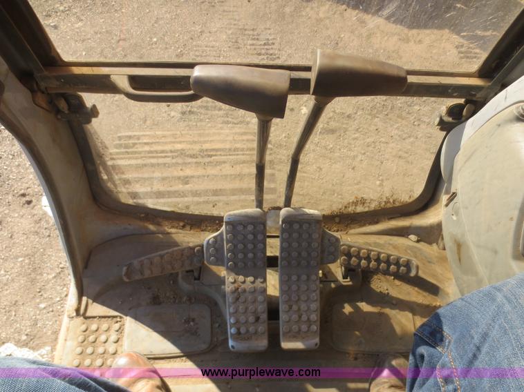 image for item D2199 2001 Hitachi EX330LC-5 excavator