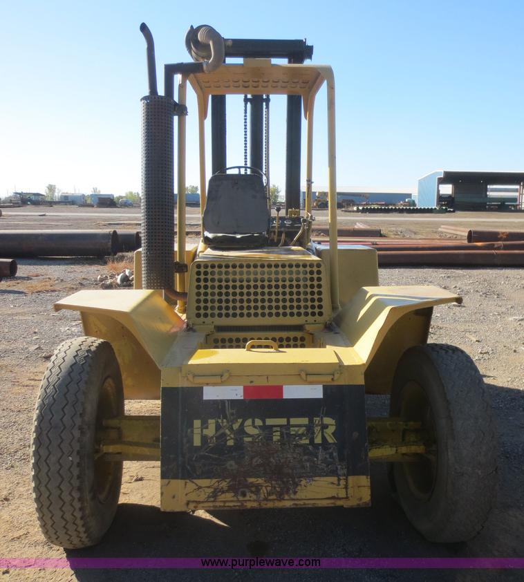 image for item D2200 Hyster P80A forklift