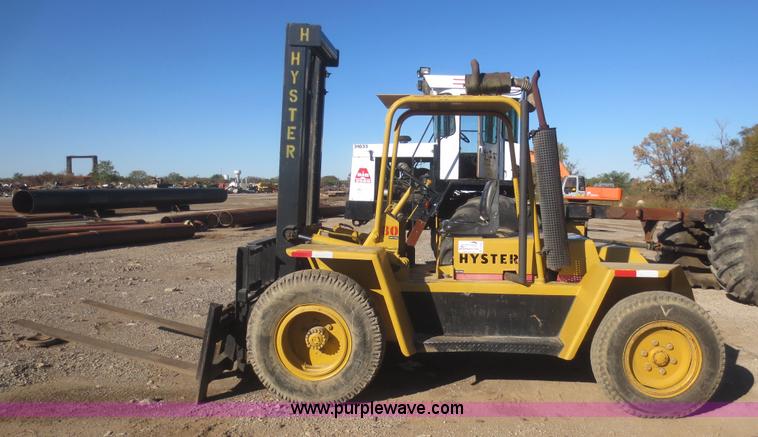 image for item D2200 Hyster P80A forklift