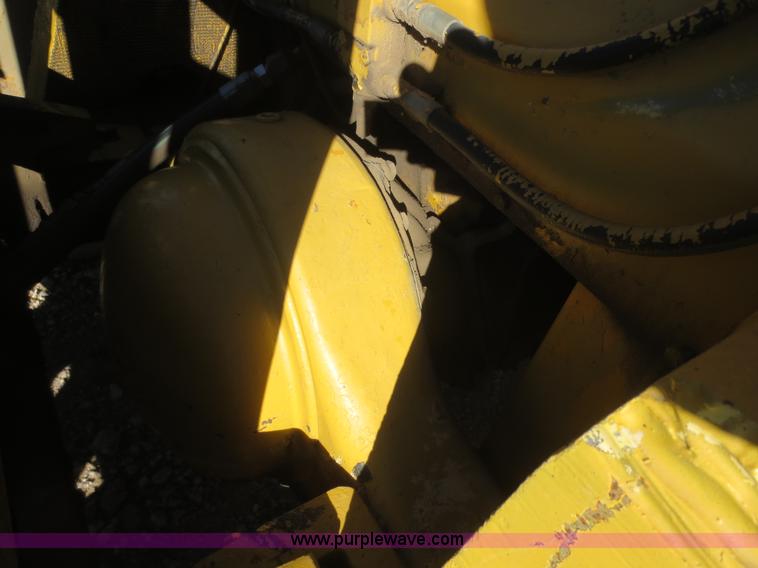 image for item D2200 Hyster P80A forklift