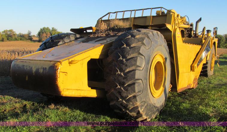 image for item E4992 1982 Caterpillar 621B conventional scraper