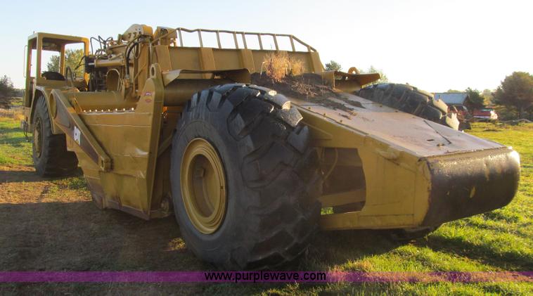 image for item E4992 1982 Caterpillar 621B conventional scraper