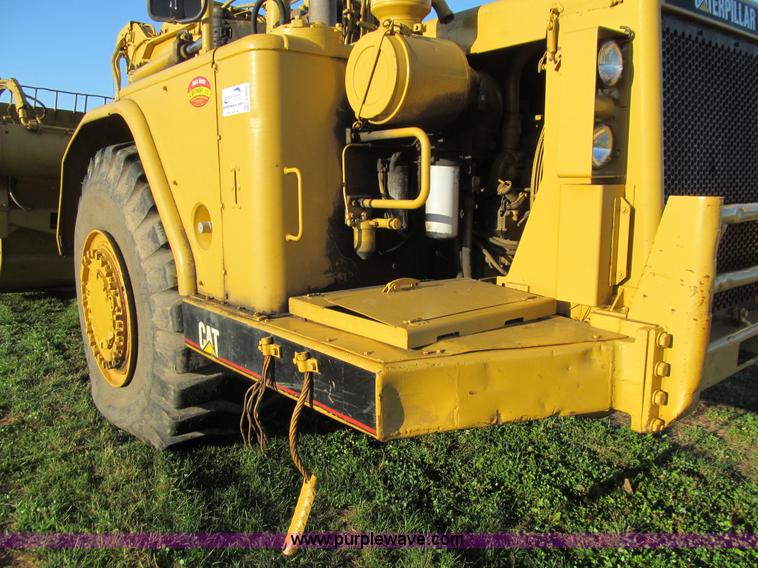 image for item E4992 1982 Caterpillar 621B conventional scraper