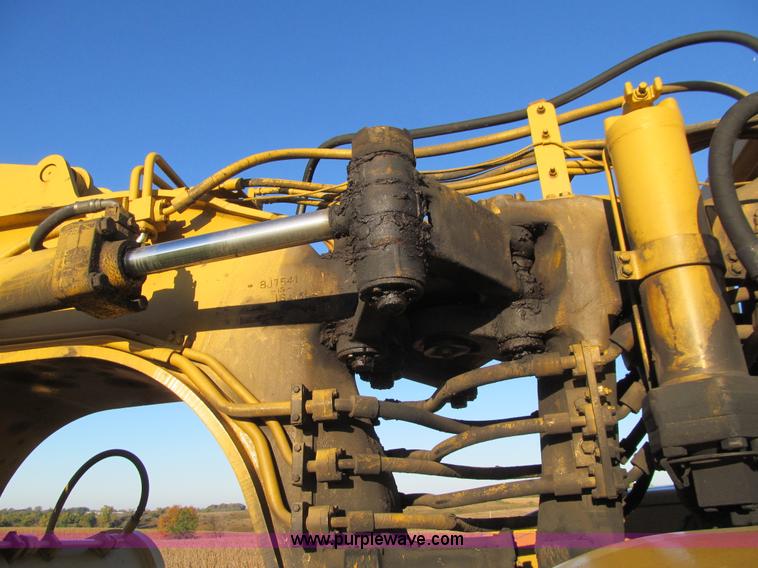 image for item E4992 1982 Caterpillar 621B conventional scraper