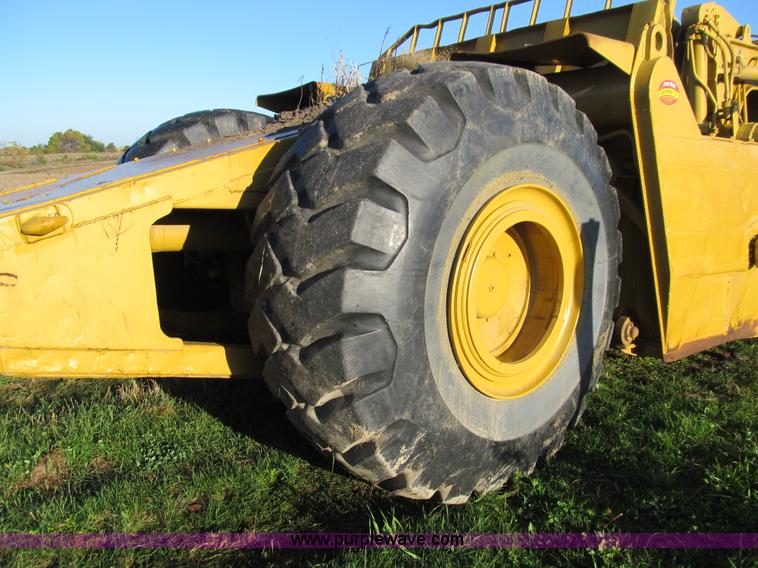 image for item E4992 1982 Caterpillar 621B conventional scraper