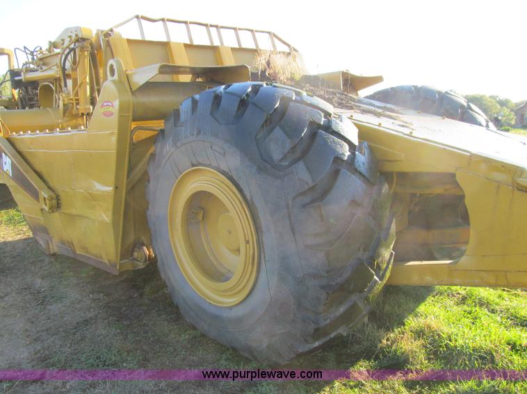 image for item E4992 1982 Caterpillar 621B conventional scraper