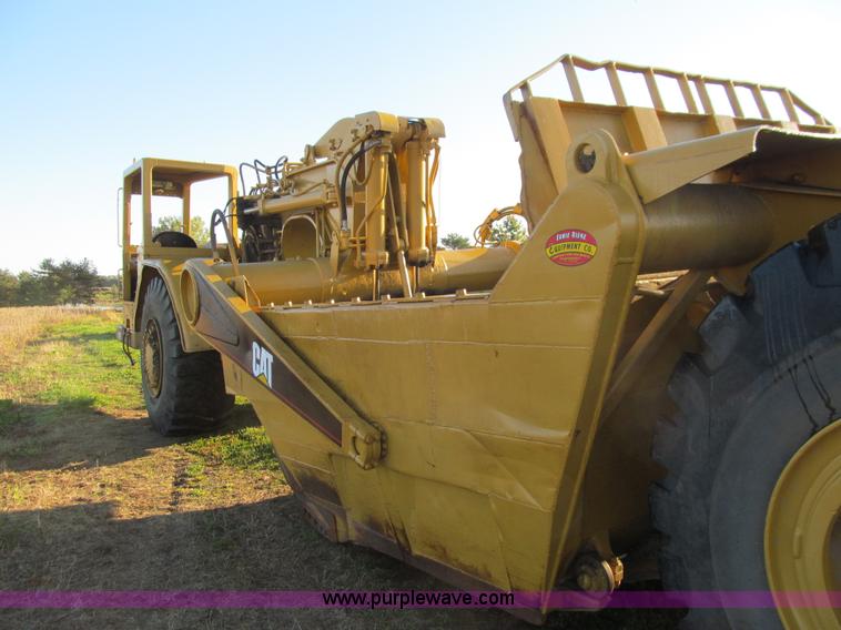 image for item E4992 1982 Caterpillar 621B conventional scraper