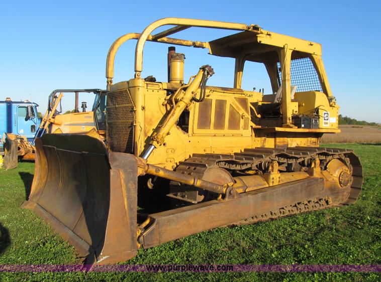 image for item E4993 1974 Caterpillar D8K dozer