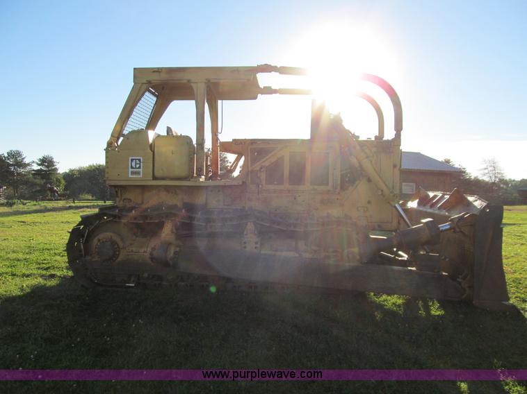 image for item E4993 1974 Caterpillar D8K dozer