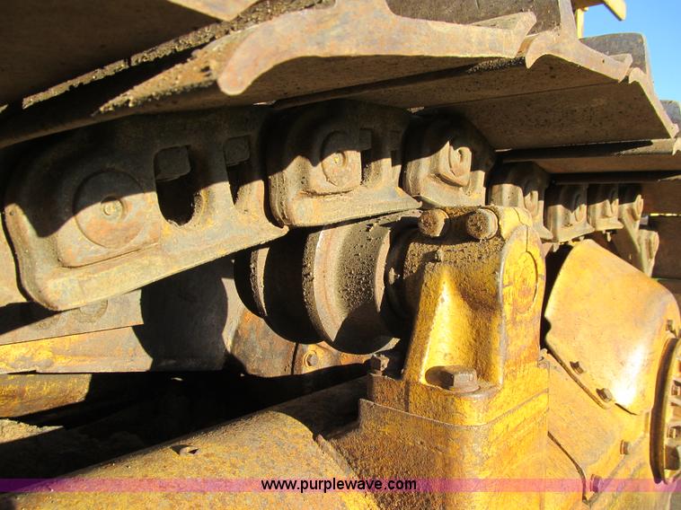 image for item E4993 1974 Caterpillar D8K dozer