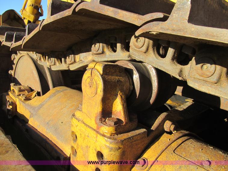 image for item E4993 1974 Caterpillar D8K dozer