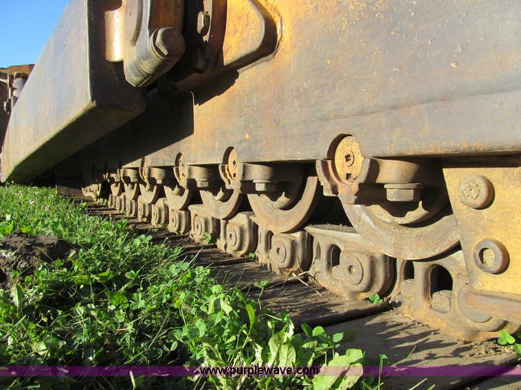 image for item E4993 1974 Caterpillar D8K dozer