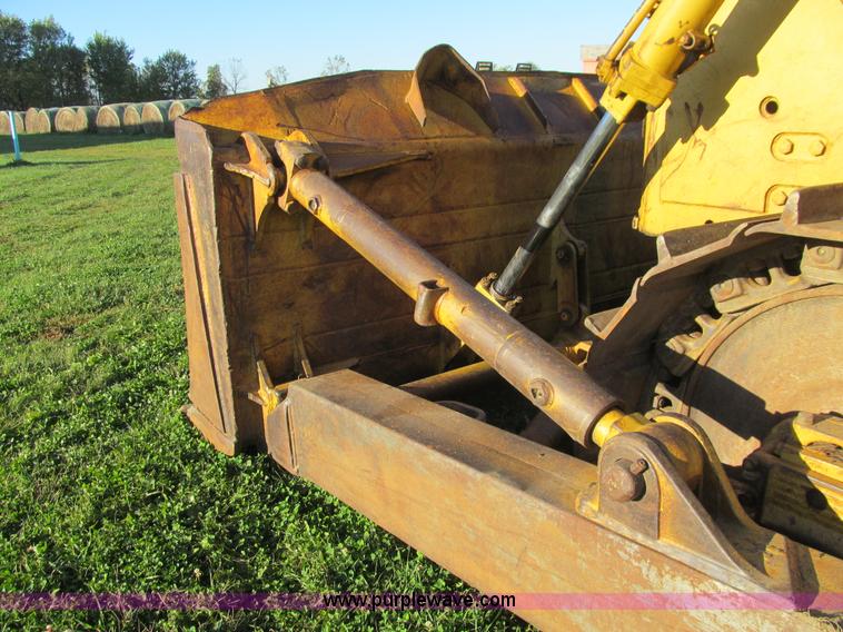 image for item E4993 1974 Caterpillar D8K dozer