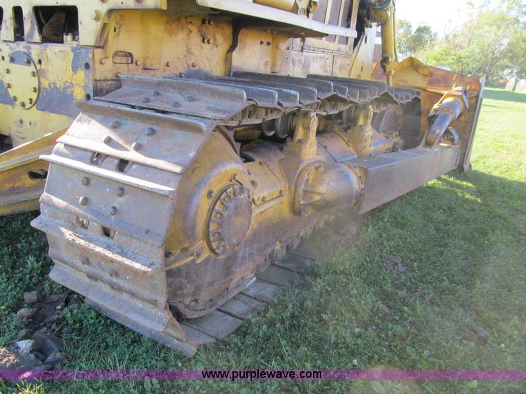 image for item E4993 1974 Caterpillar D8K dozer